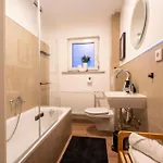 Apartmán Modern 75qm With Balcony - Quiet Location Near