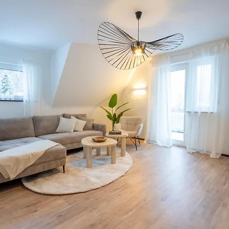 Modern 75qm With Balcony - Quiet Location Near Apartmán *