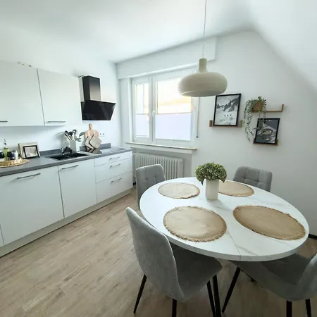 Modern 75qm With Balcony - Quiet Location Near Apartmán Winterberg