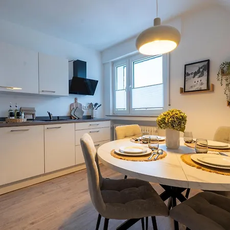 Modern 75qm With Balcony - Quiet Location Near Вінтерберг