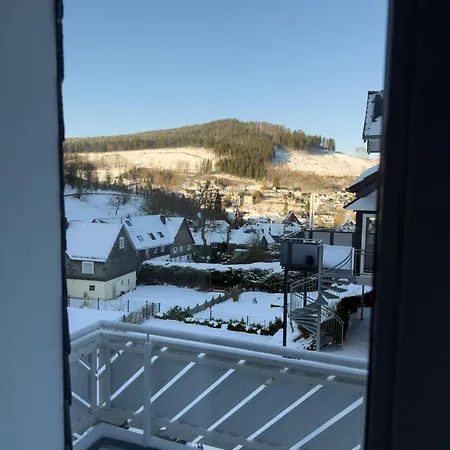 Apartment Modern 75qm With Balcony - Quiet Location Near Winterberg